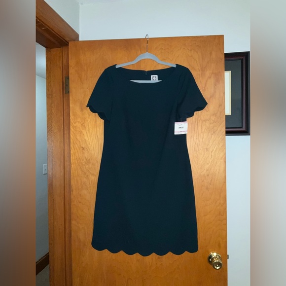 Dress - Picture 2 of 5